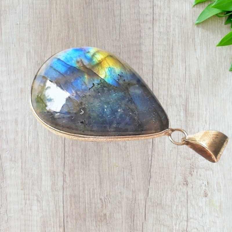 Labradorite large leaf Pendant for Spirituality, Protection