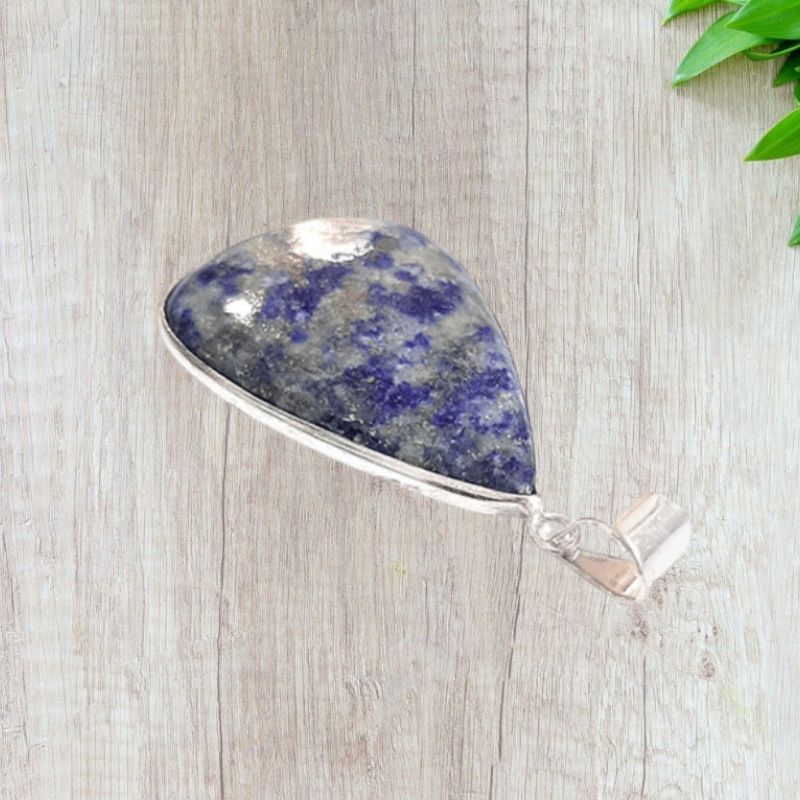 Lapis Lazuli Leaf Metal Pendant used for Communication, Awareness, Wisdom & Intuition