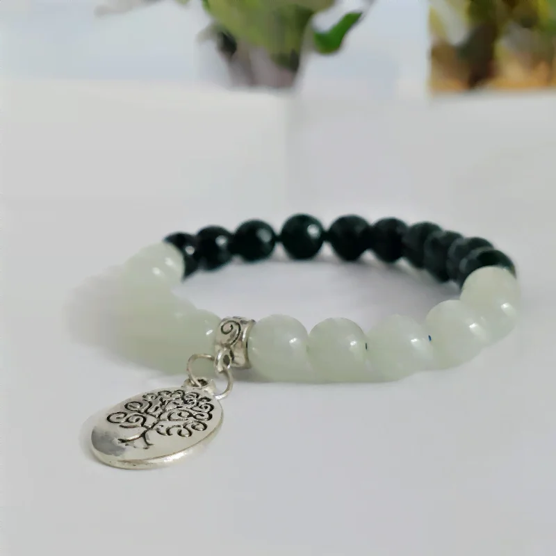 Jade Green Aventurine Bead bracelet with Tree of Life Charm symbolizes for Prosperity, Good Luck, Harmony