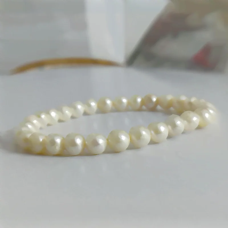 Pearl 6MM Round Bead Bracelet best for Calming, purity, wisdom