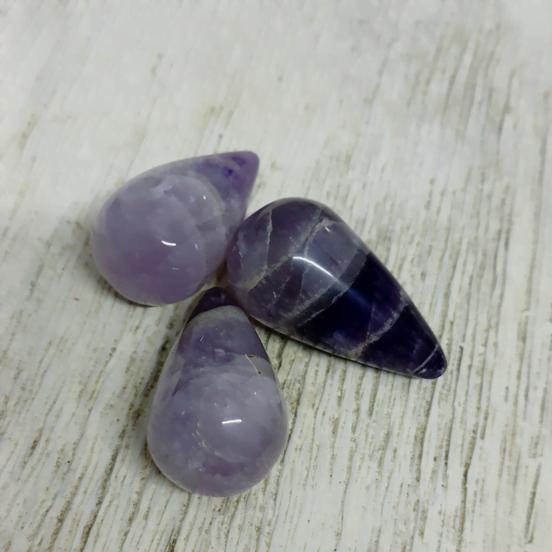 Amethyst Pointer Polished Stone for Focus, Concentration, protection, mind healing, Dispel Negativity