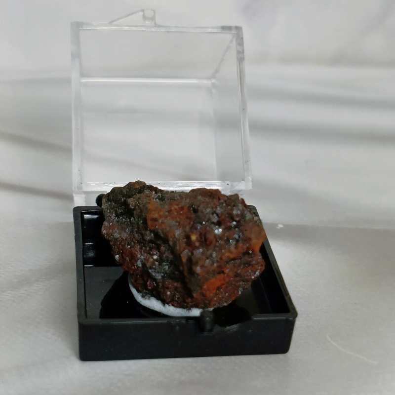 Cuprite Anhui for Vitality, Passion, and Transformation