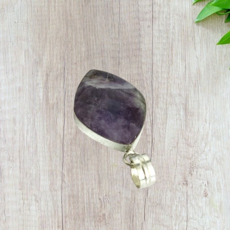 Amethyst Leaf German Silver Pendant for Mind Healing, Protection