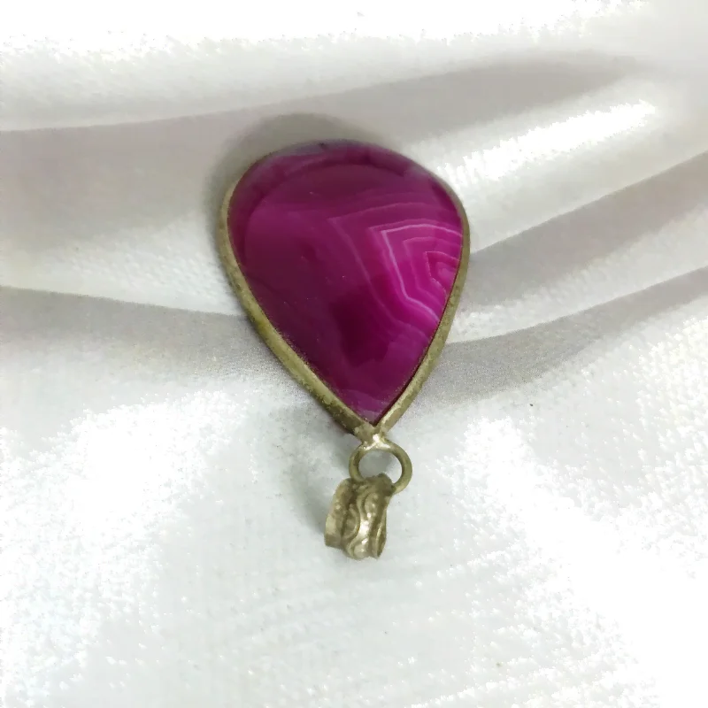 Pink Agate Metal Pendant for Inner peace, Calmness, Releases stress