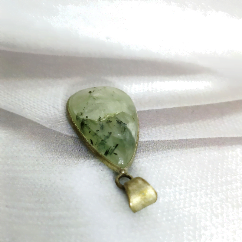 Prehnite Epidot Leaf Metal Pendant for Universal Consciousness, Abundance