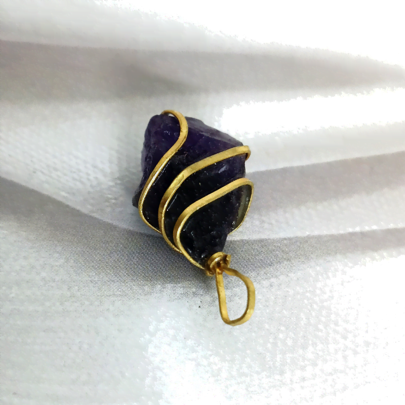 Raw Amethyst Wired Pendant for Mind Healing, Protection