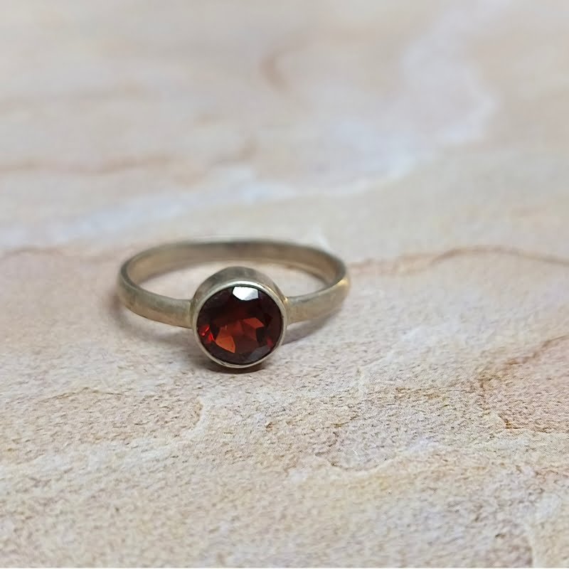 Garnet Round Mini Silver Ring for Energy, Heath, Passion, Prosperity