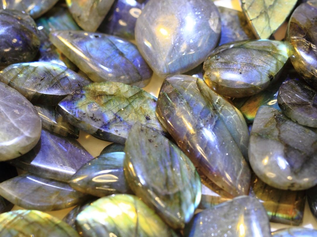 Labradorite stone