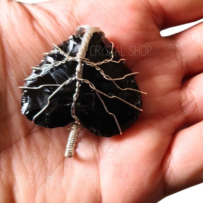 Obsidian Heart Wired Pendant